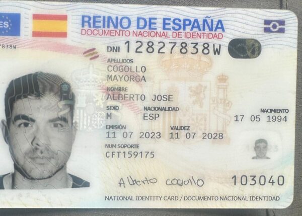 Carnet de Identidad Español Registrado - Image 3